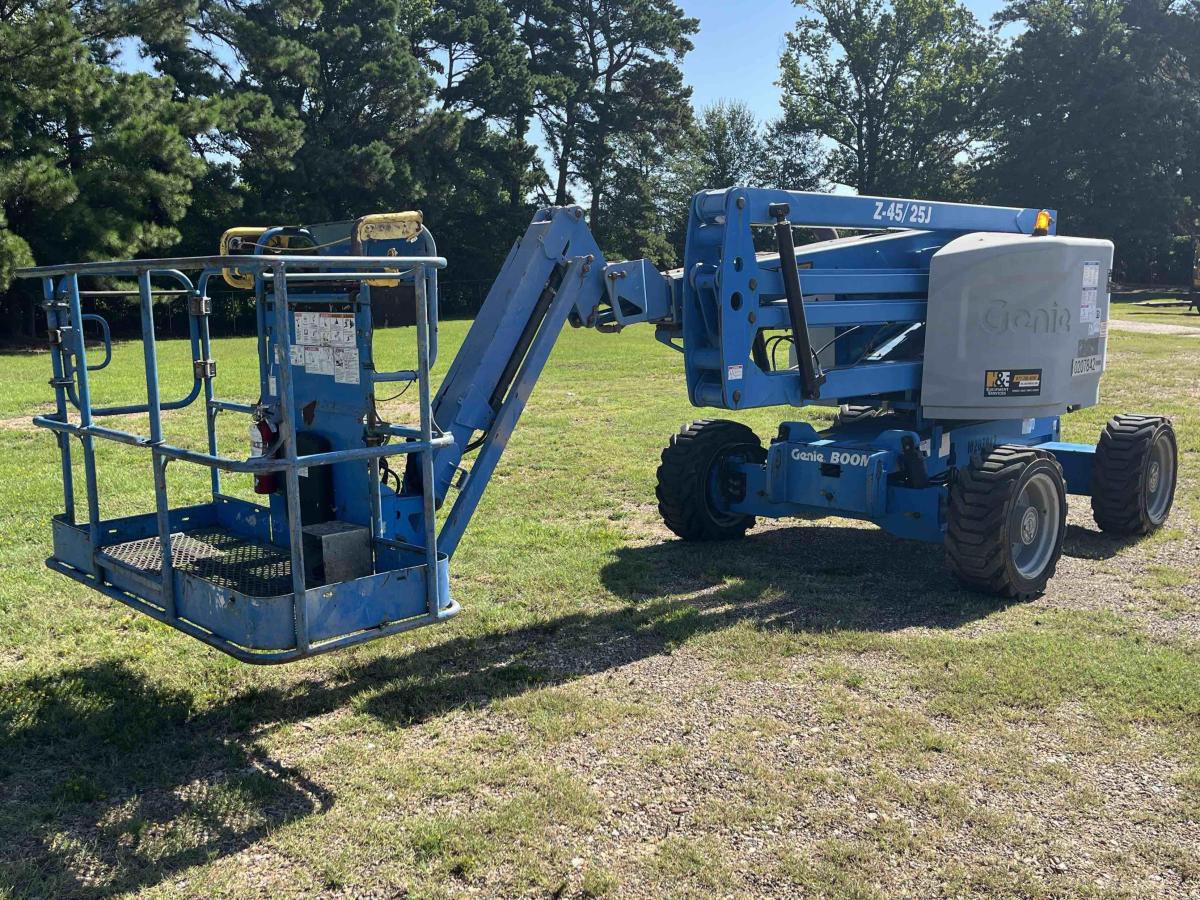 2017 Genie Z-45/25 RT-4