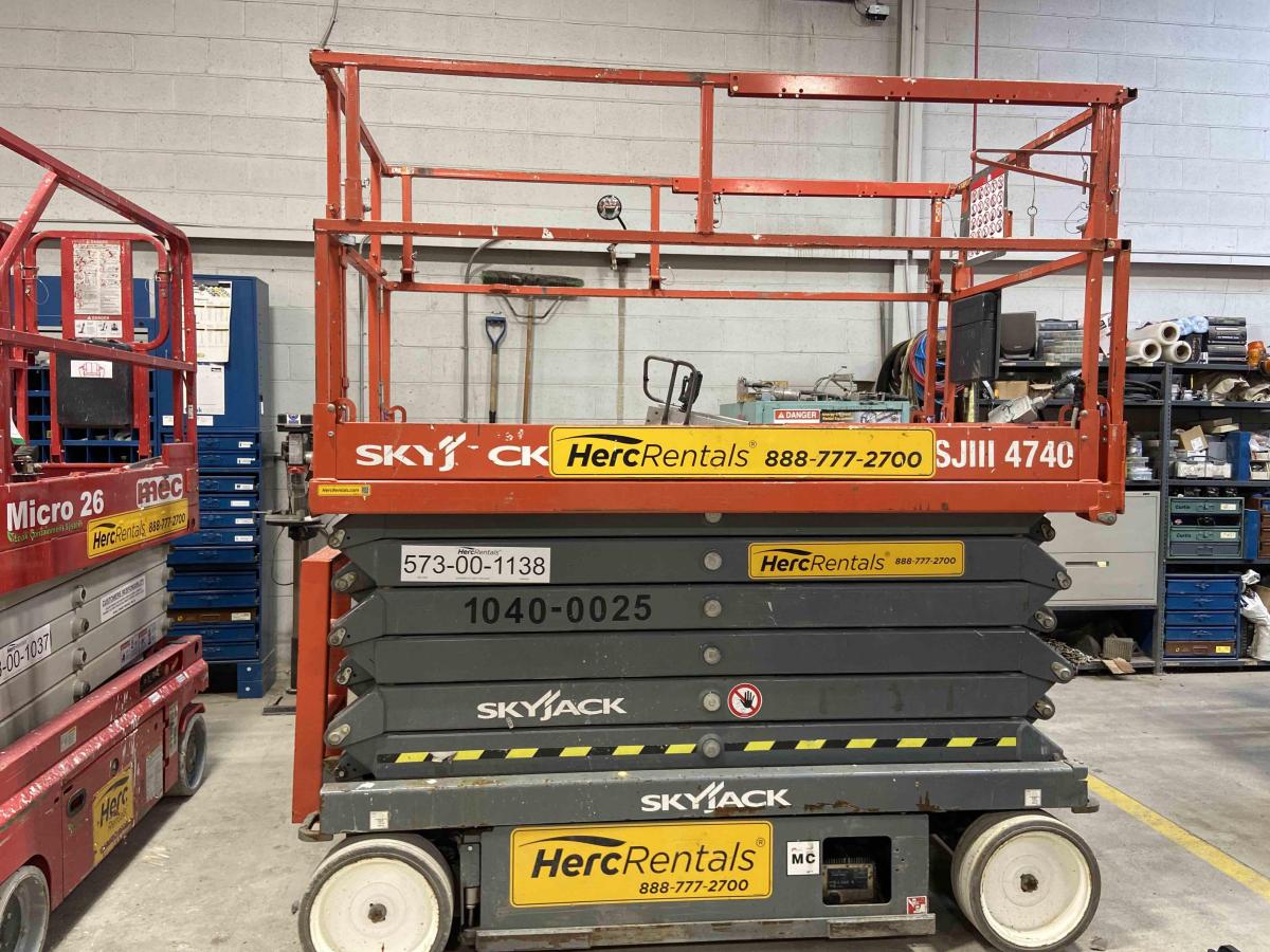 2016 Skyjack SJ4740