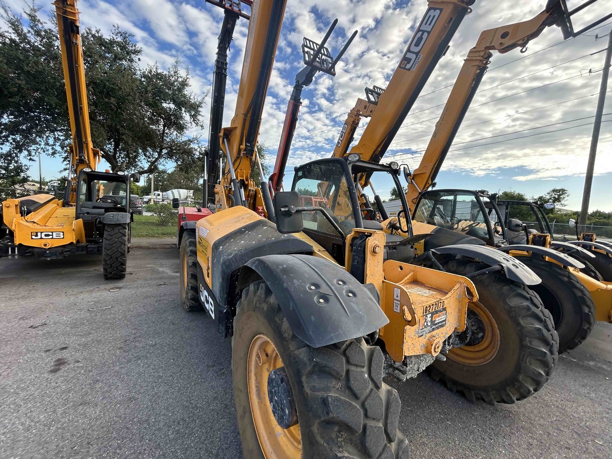 2019 JCB 507-42-3