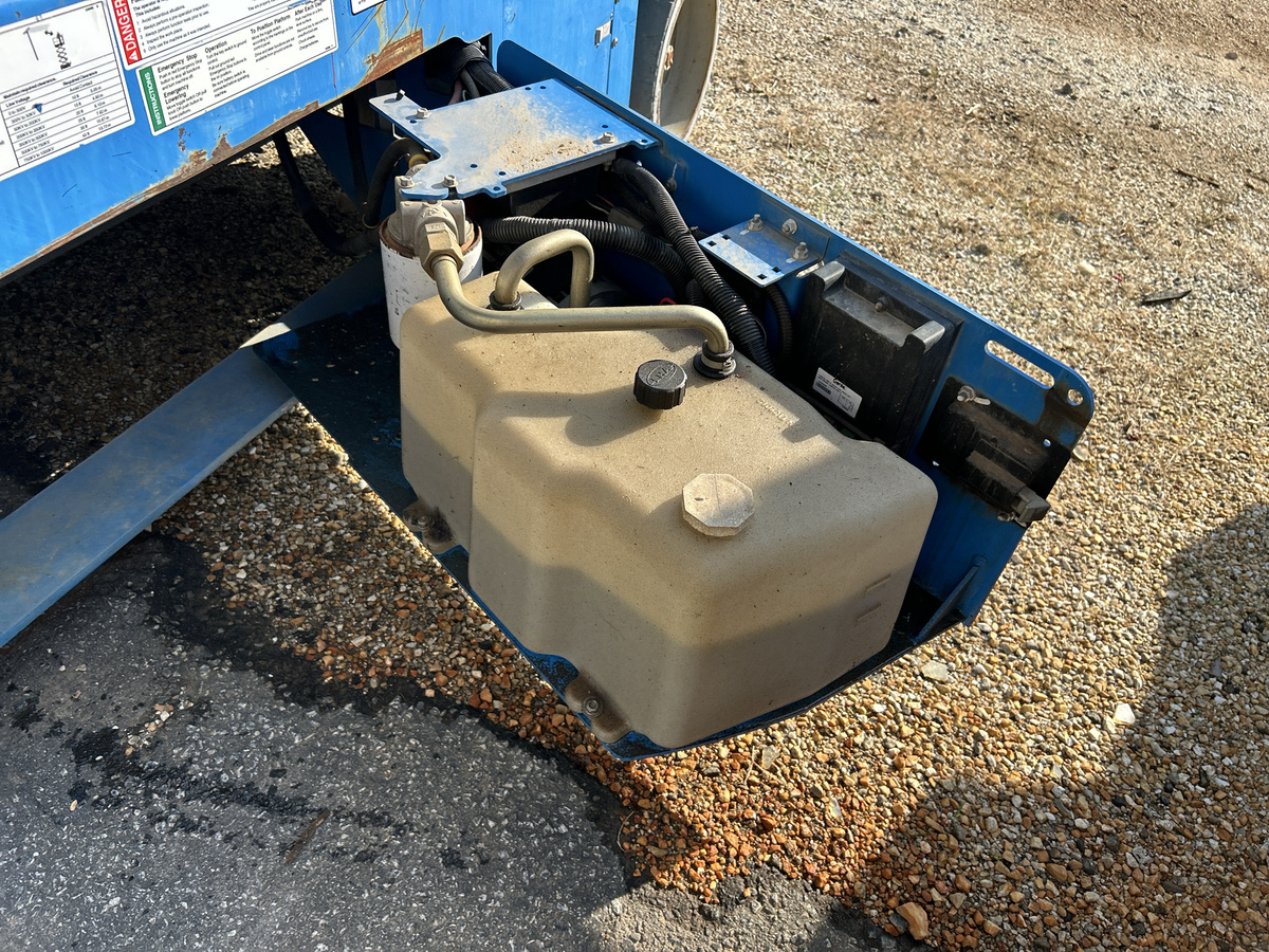 2016 Genie GS-3246-7