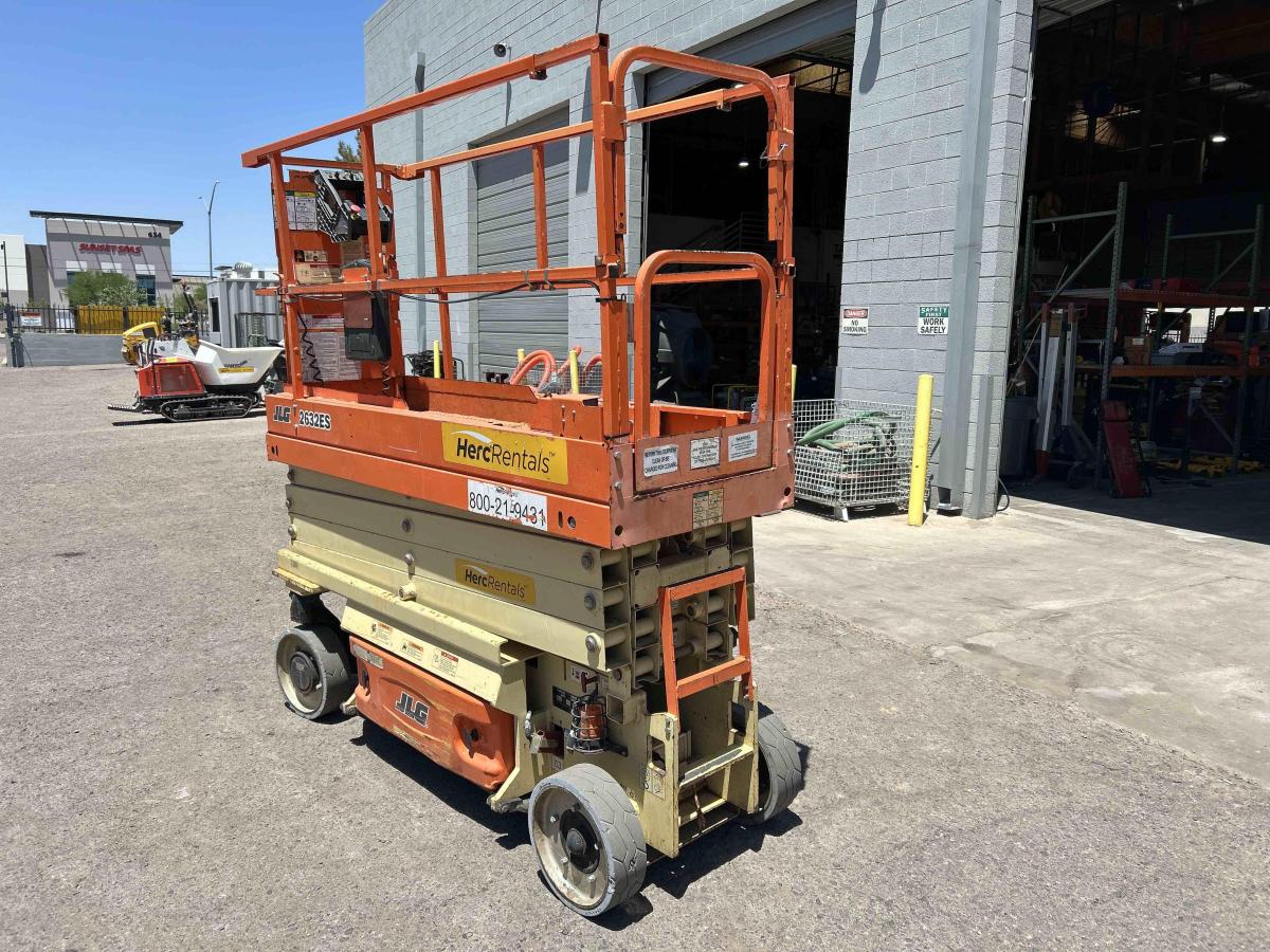 2018 JLG 2632ES-5