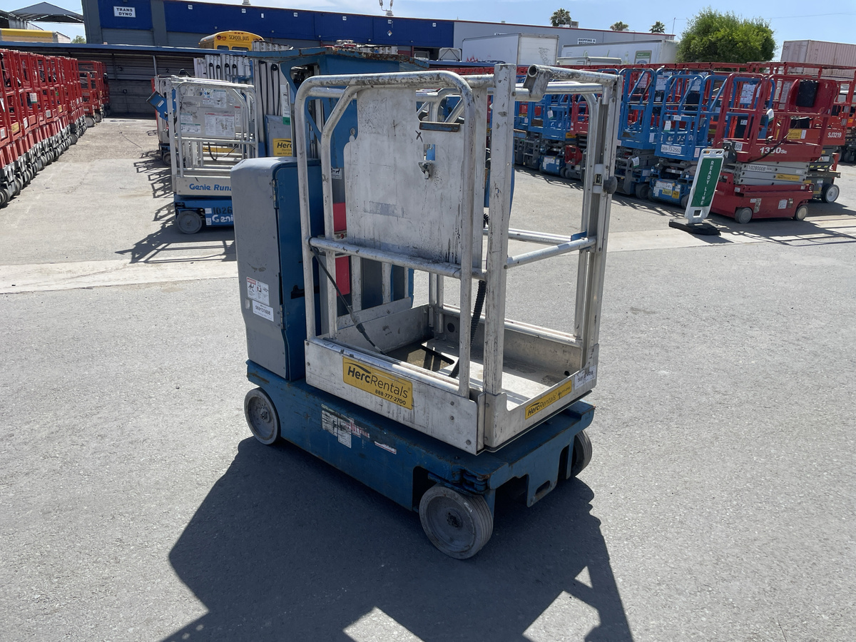 2011 Genie GR-12-3