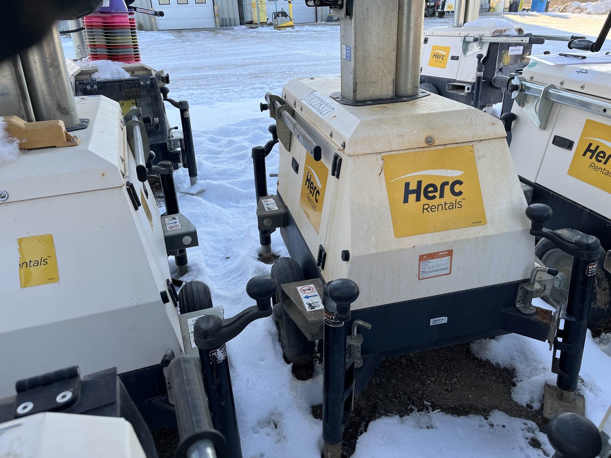 2018 Magnum PLT240-5