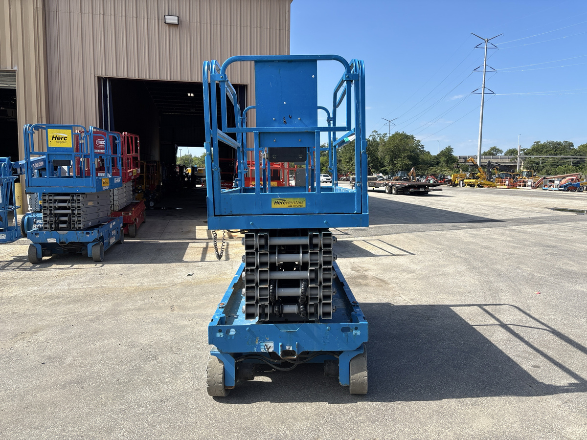 2018 Genie GS-4047-4