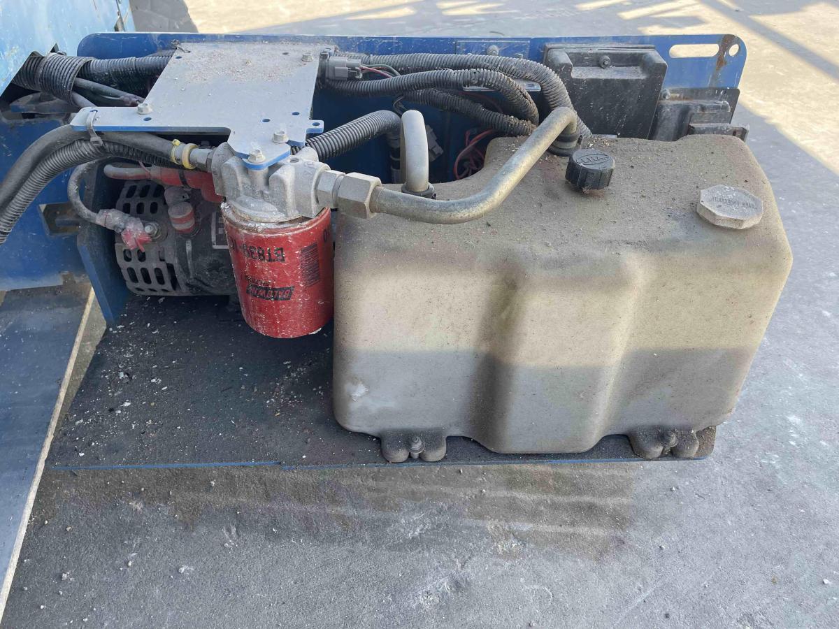 2016 Genie GS-3246