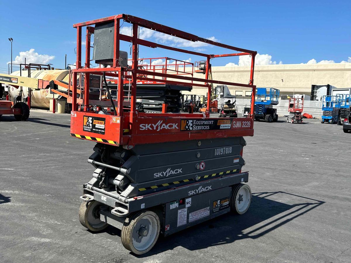 2016 Skyjack SJ3226