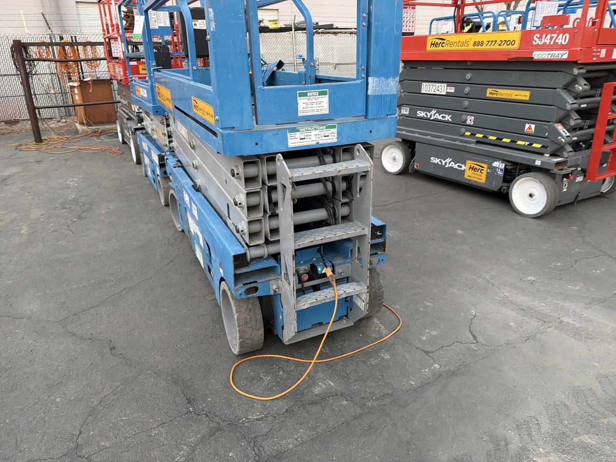 2017 Genie GS-2632-4