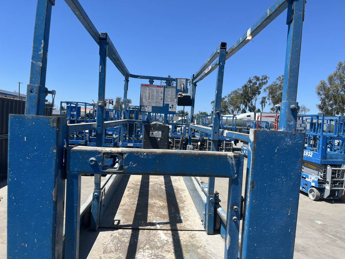 2016 Genie GS-2632-5