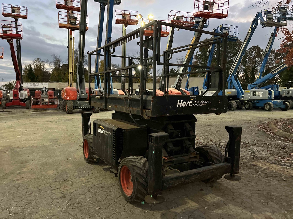 2018 Skyjack SJ-6832RT-3