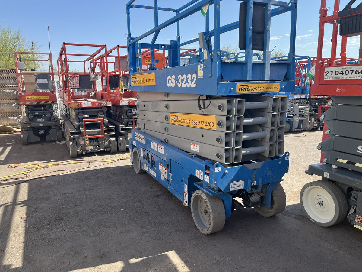 2019 Genie GS-3232-4