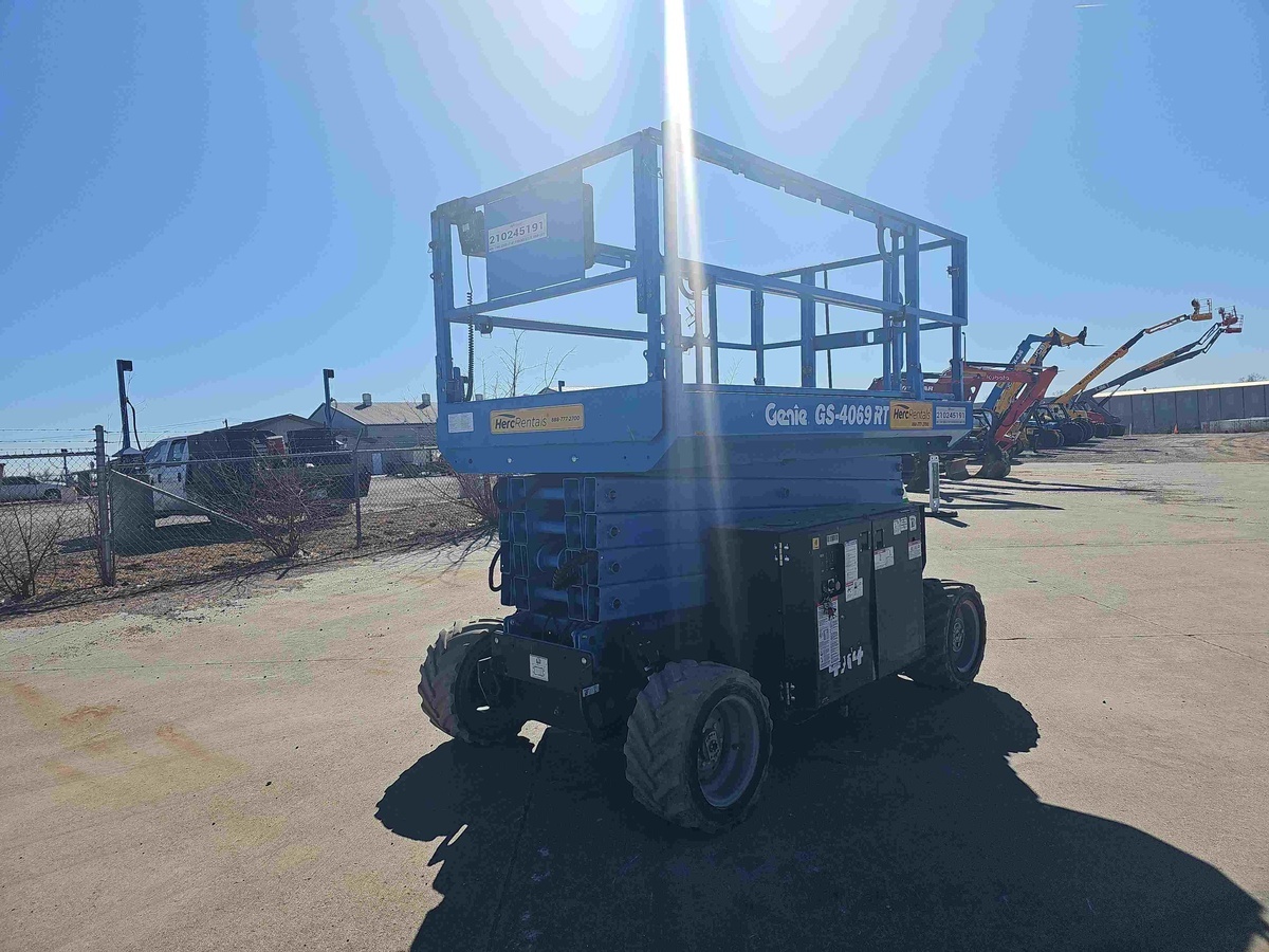 2018 Genie GS-4069 RT-3