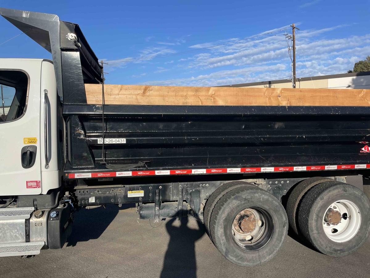 2019 Freightliner M2106-15