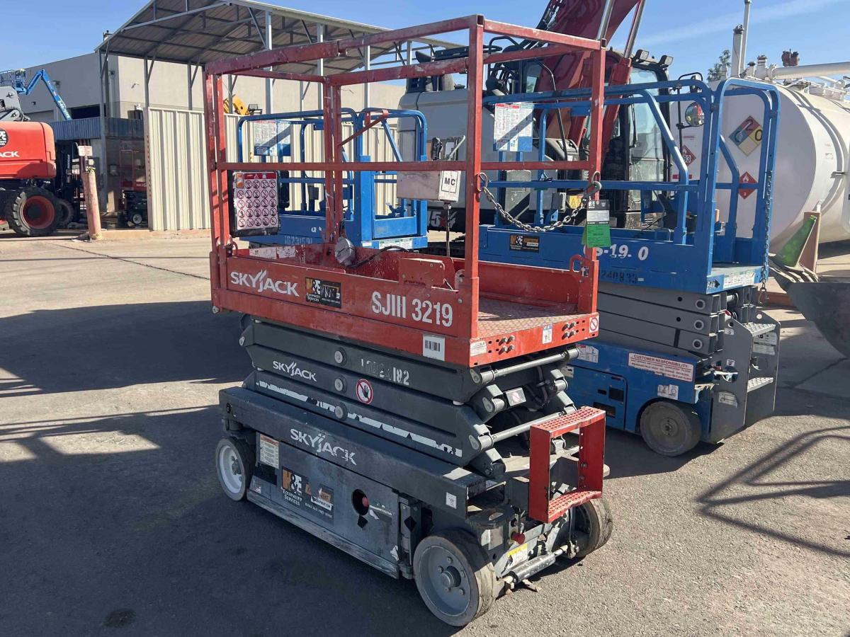 2017 Skyjack SJ3219