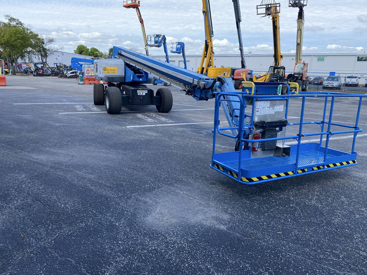 2019 Genie S-85-2