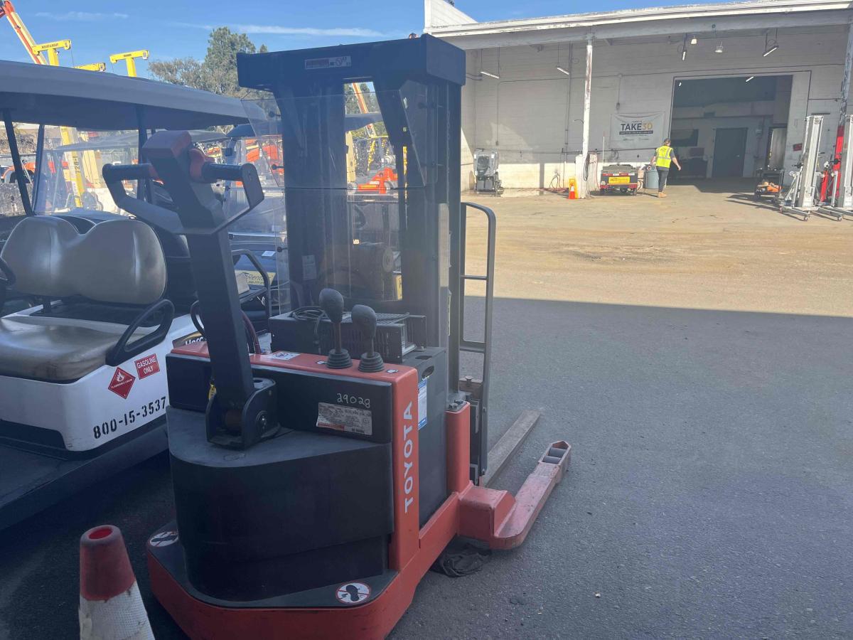2024 Toyota 6BWS20