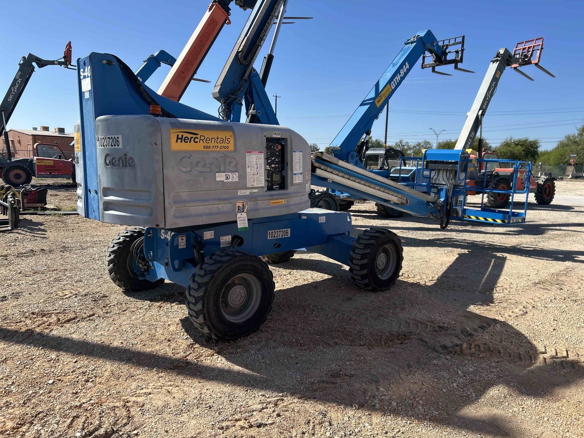 2018 Genie S-40-2