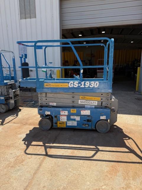 2018 Genie GS-1930
