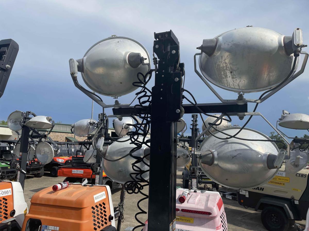 2019 Allmand Night-Lite V
