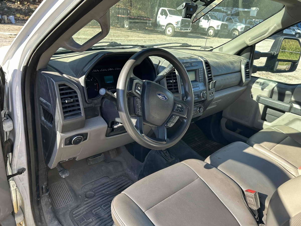2018 Ford F550-10