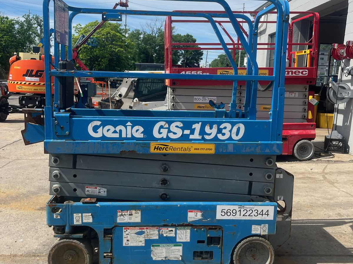 2019 Genie GS-1930