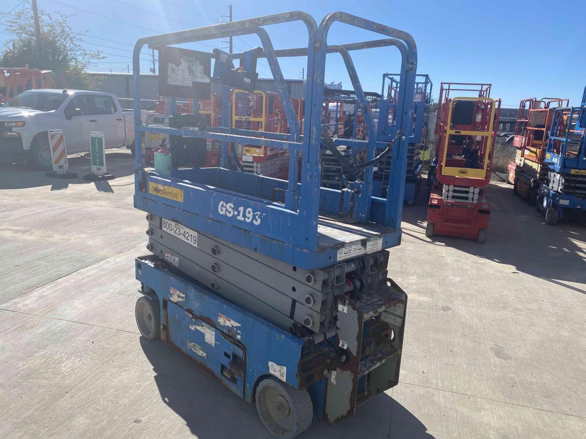 2018 Genie GS-1930