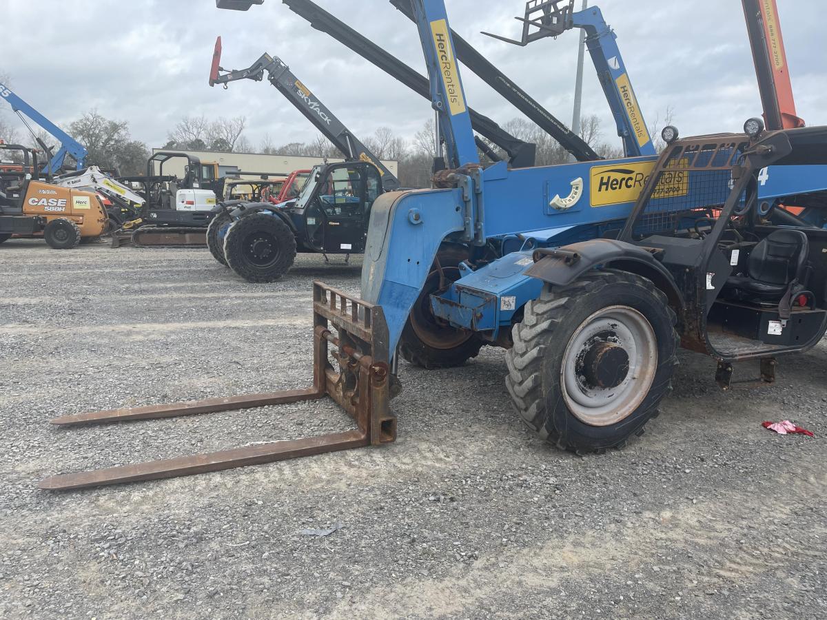 2018 Genie GTH 844