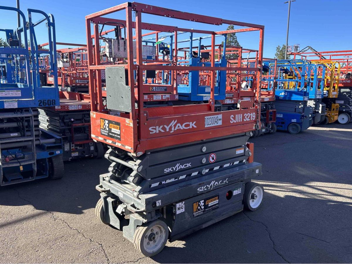 2017 Skyjack SJ3219
