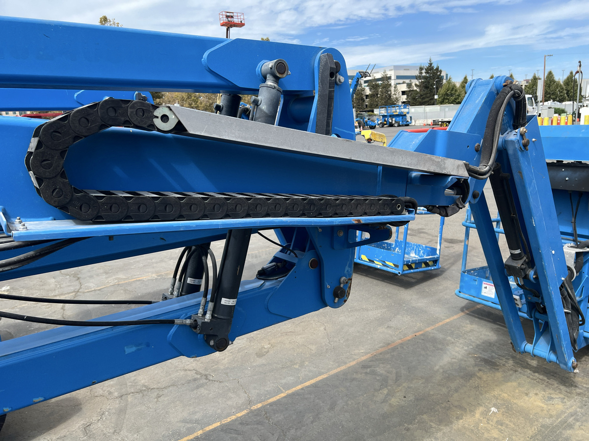 2018 Genie Z-45/25-12