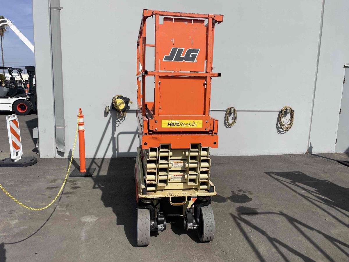 2018 JLG 2632ES