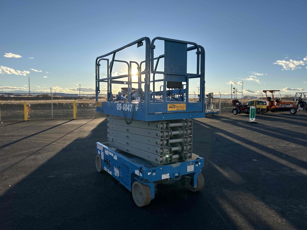 2017 Genie GS-4047-2