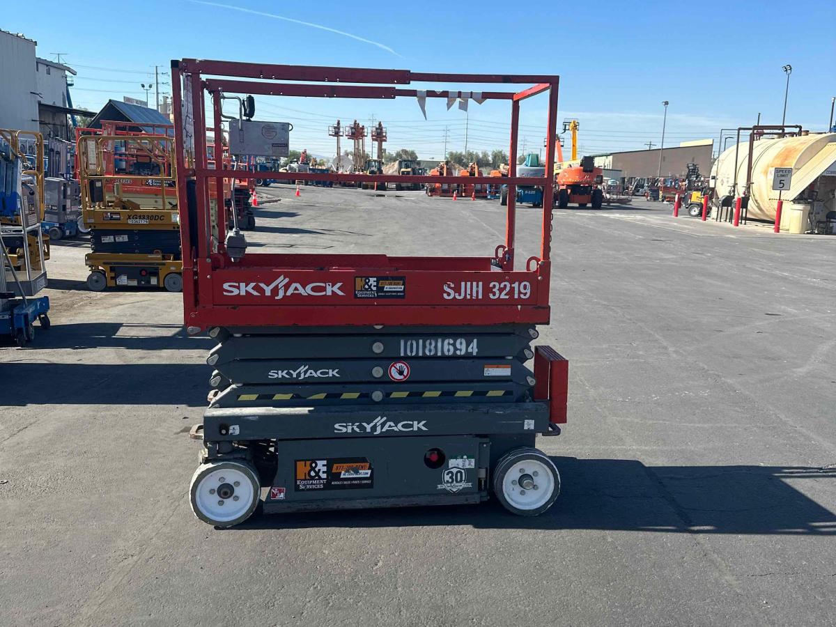 2015 Skyjack SJ3219