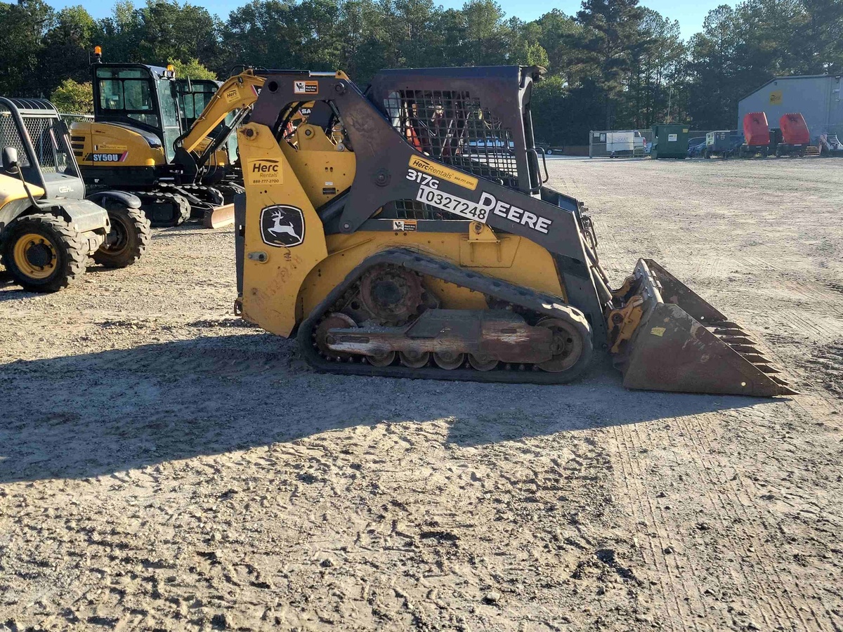 2021 John Deere 317G-5