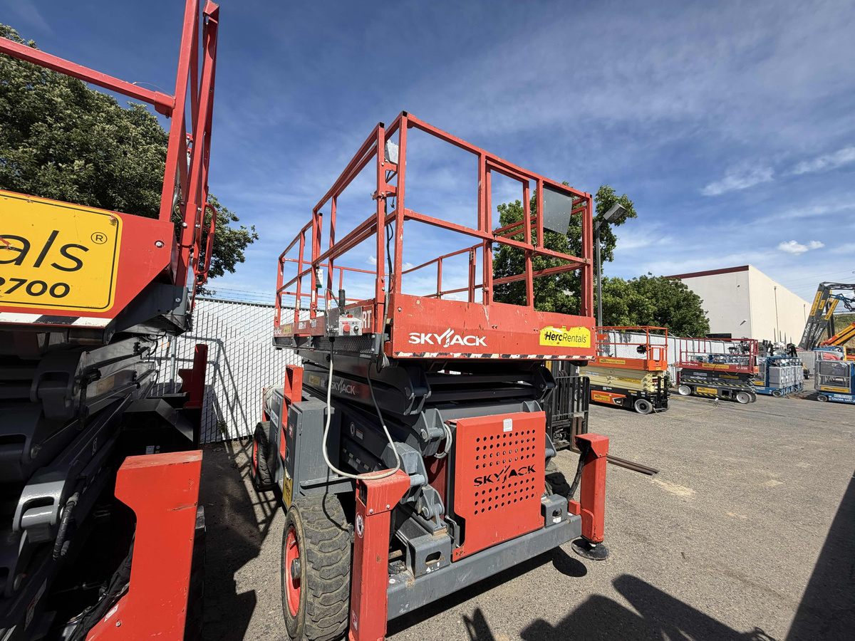2017 Skyjack SJ8841 RT-3