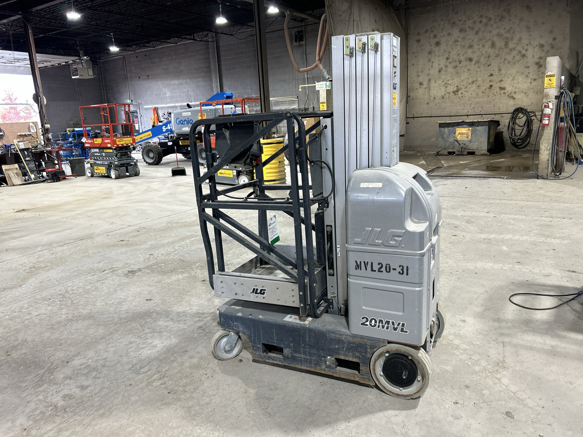2016 JLG 20MVL
