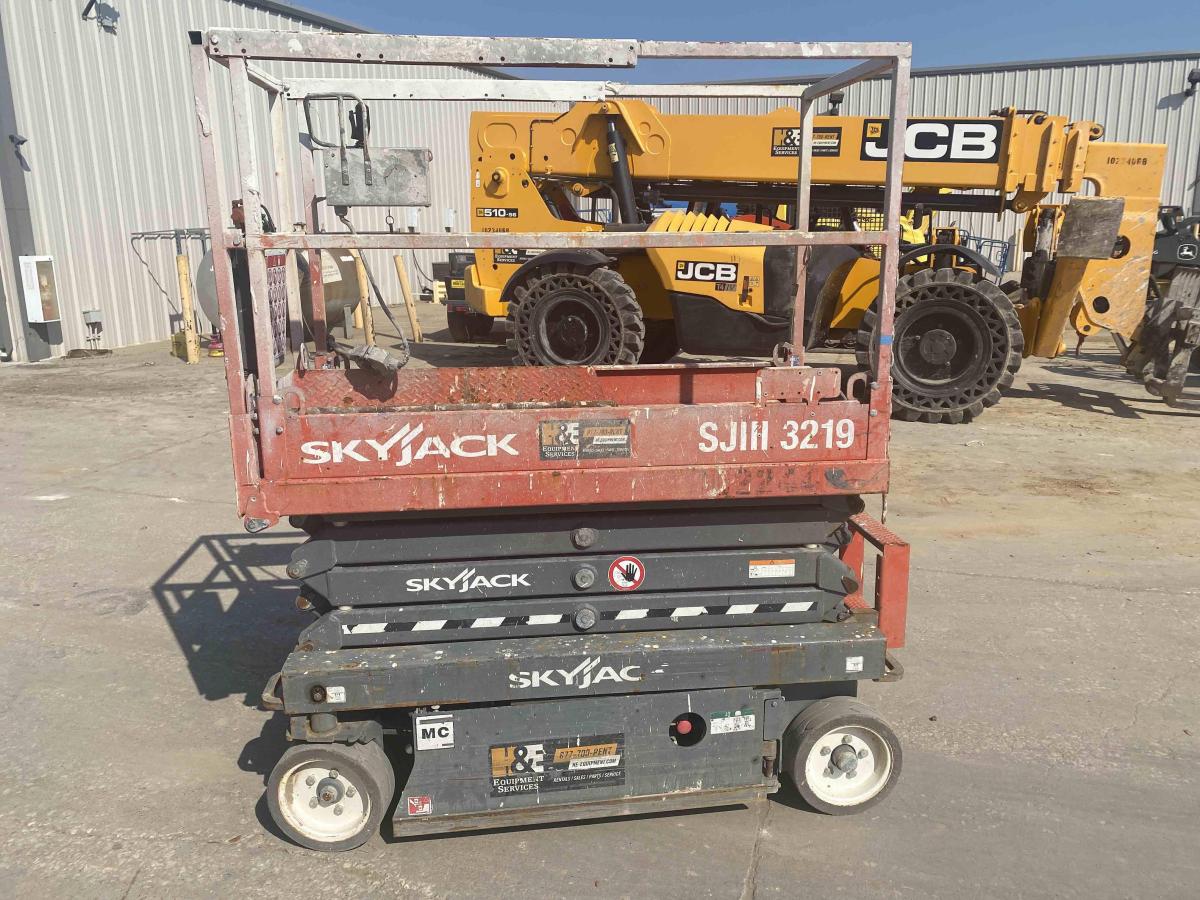 2017 Skyjack SJ3219