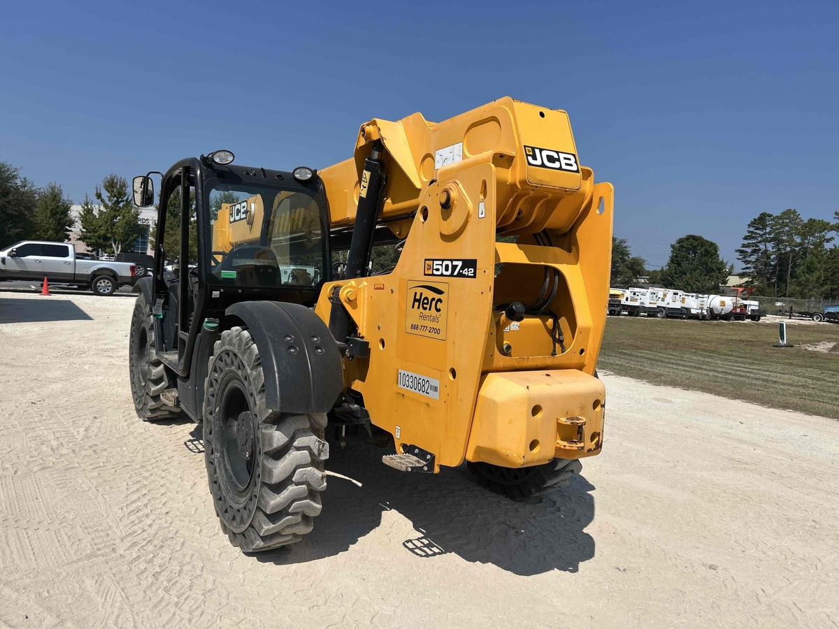 2021 JCB 507-42-4