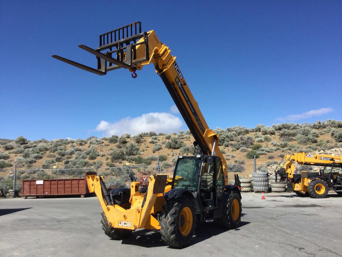 2018 JCB 510-56