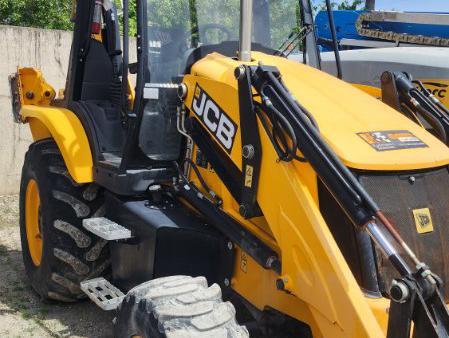 2022 JCB 3CX-2