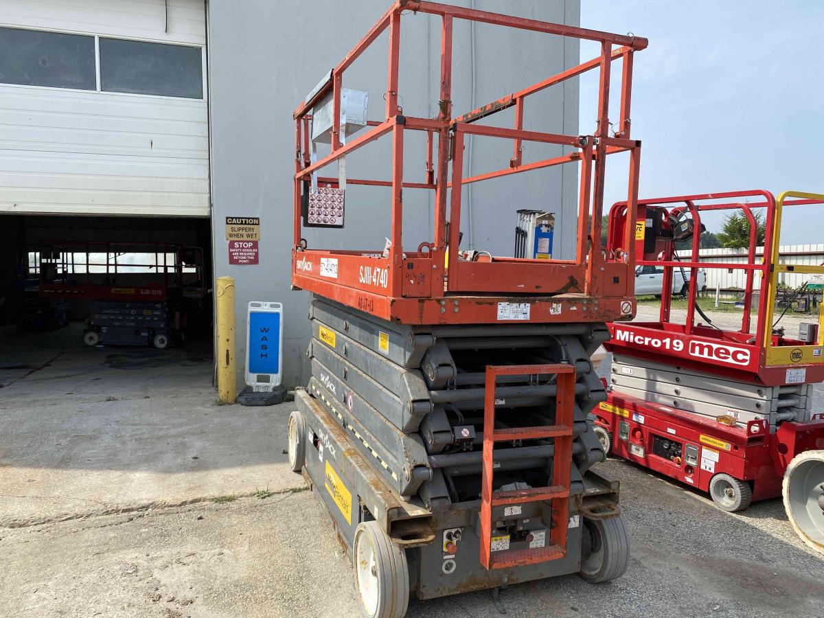 2016 Skyjack SJ4740-3