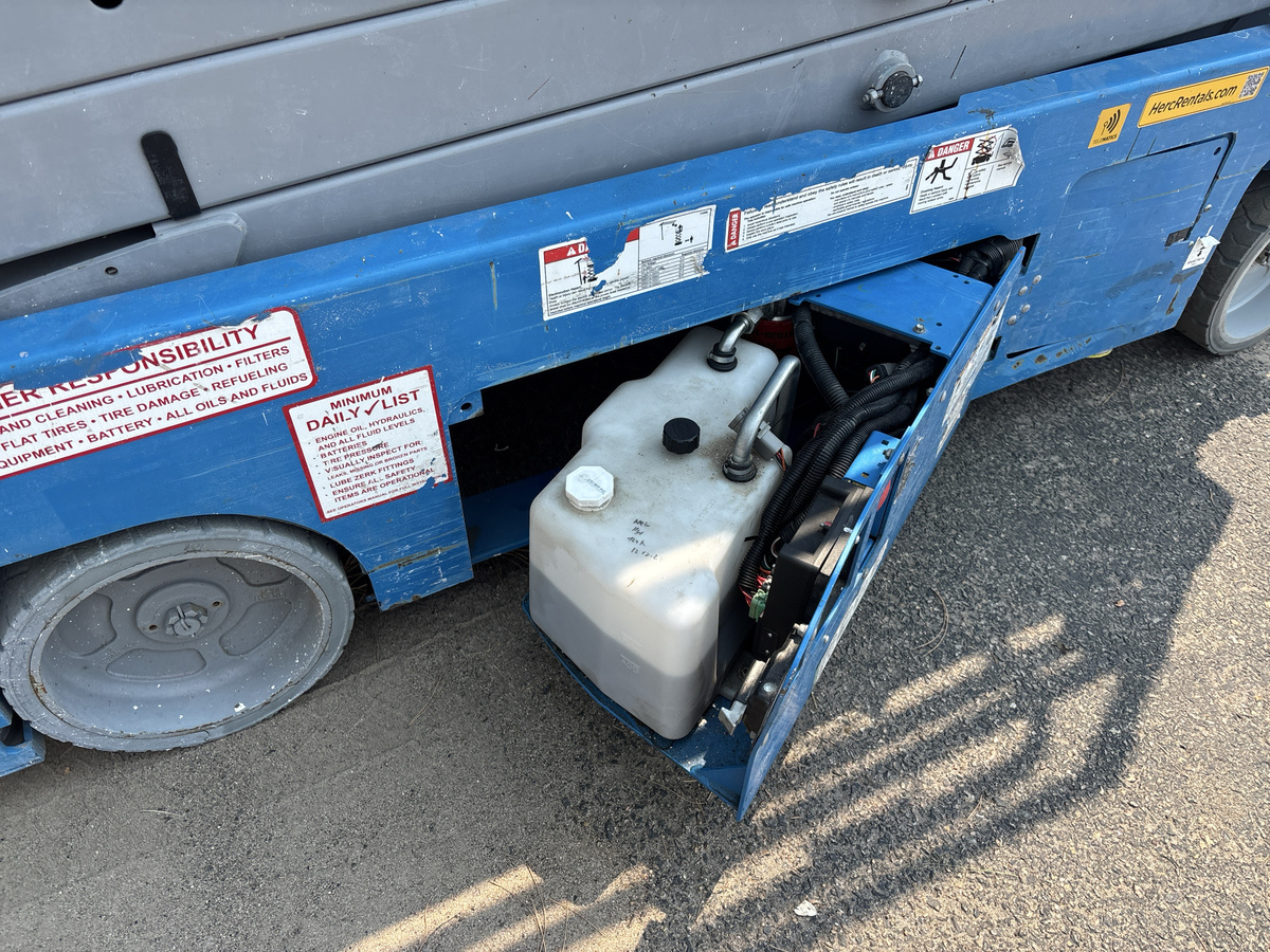 2018 Genie GS-3232-9