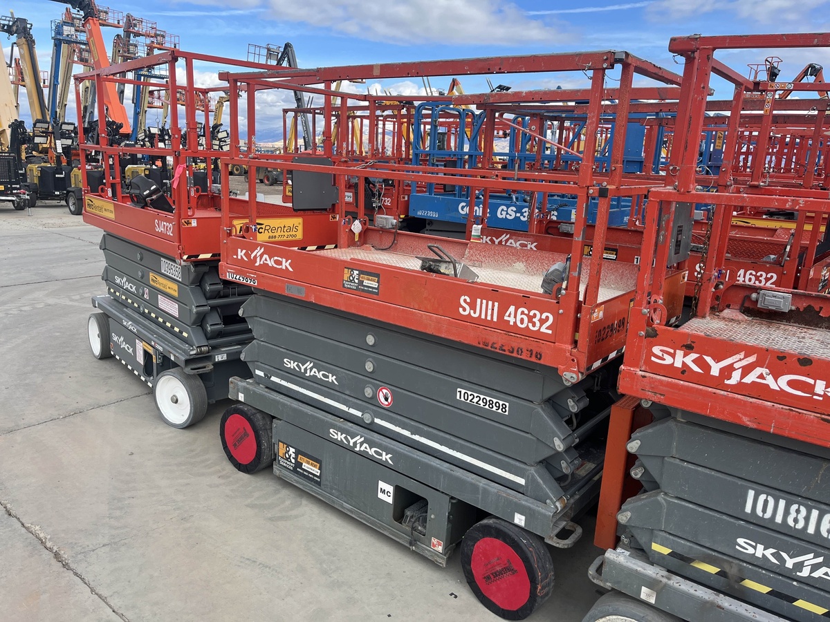 2017 Skyjack SJ4632