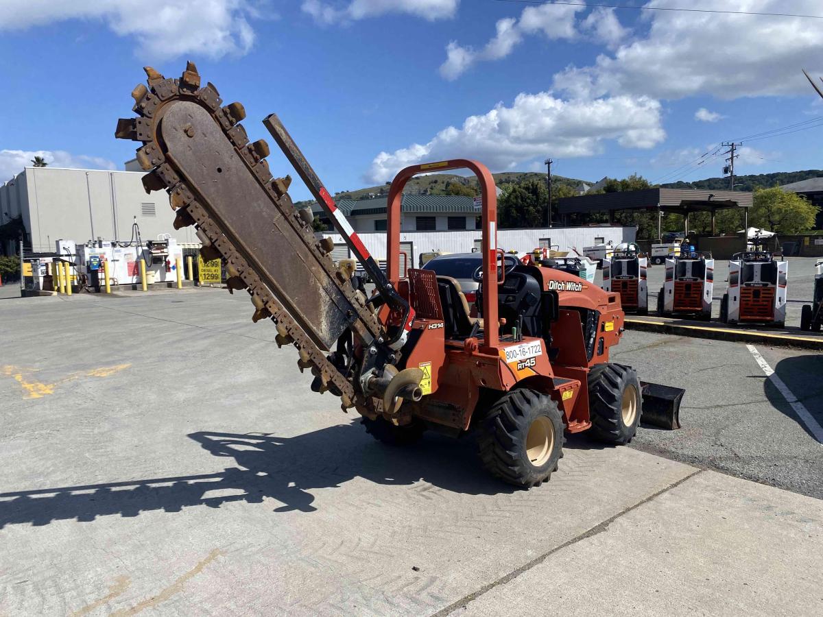 2017 Ditch Witch RT45