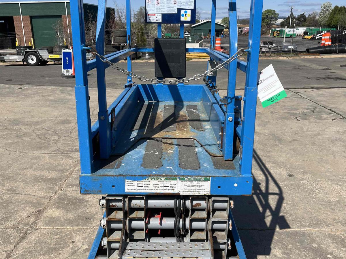2018 Genie GS-1930
