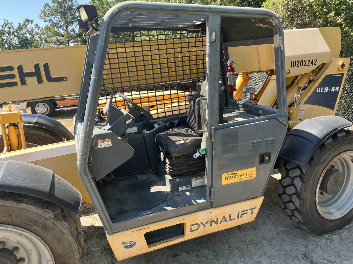 2016 Gehl DL9-44-5