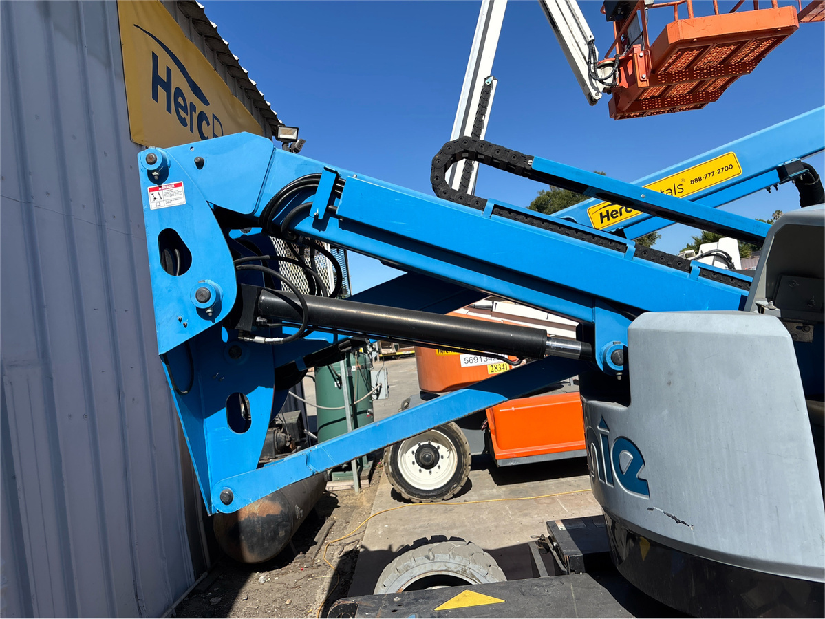 2017 Genie Z-33/18-5
