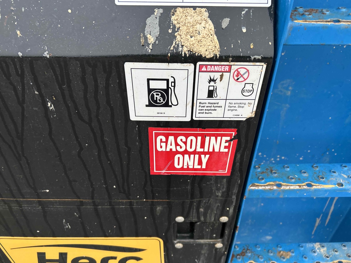 2016 Genie GS-4390 RT-2