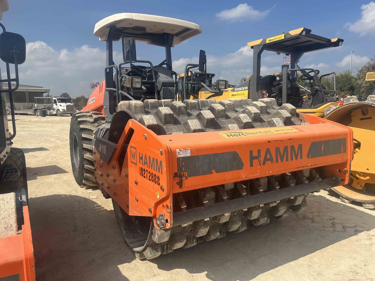 2019 Hamm H10iP