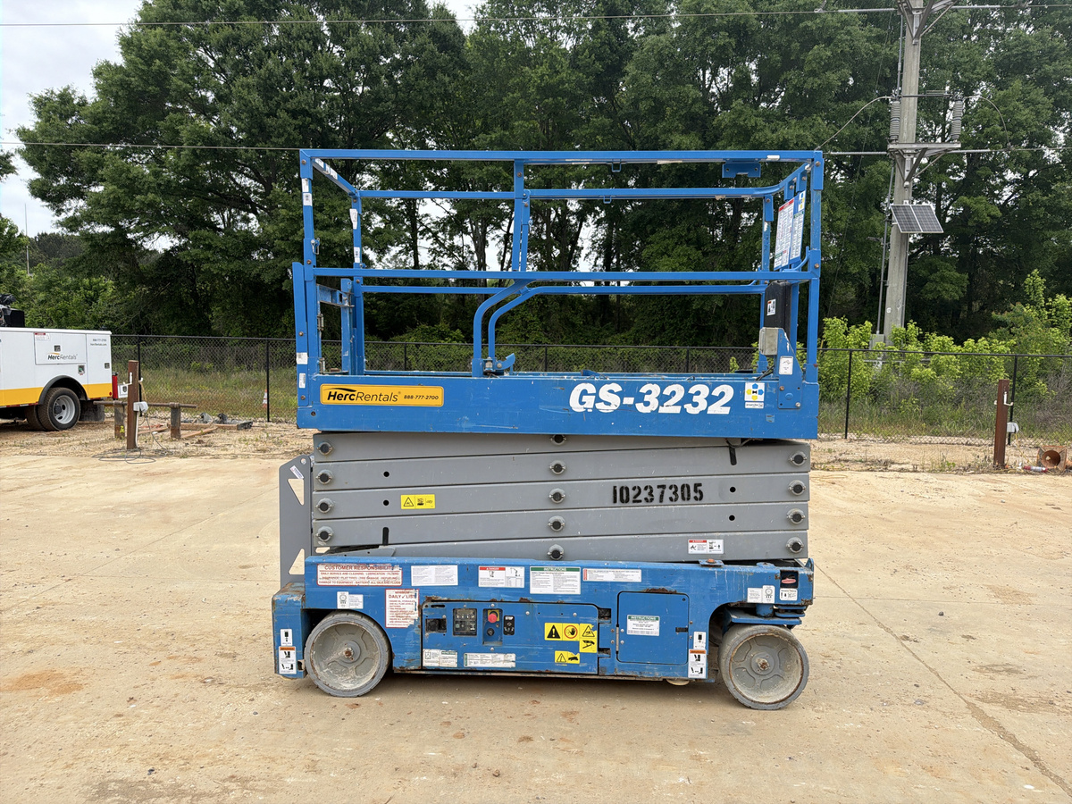 2018 Genie GS-3232-6