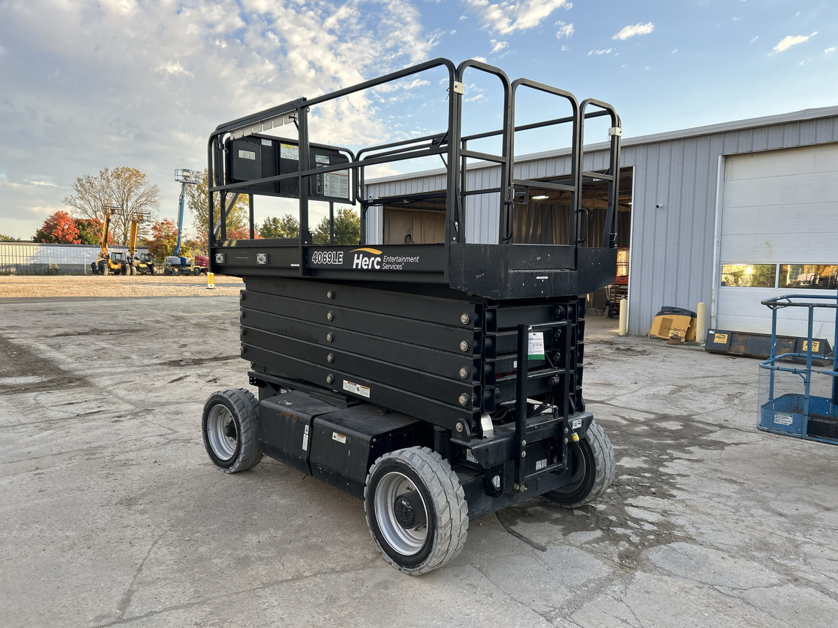 2020 JLG 4069LE