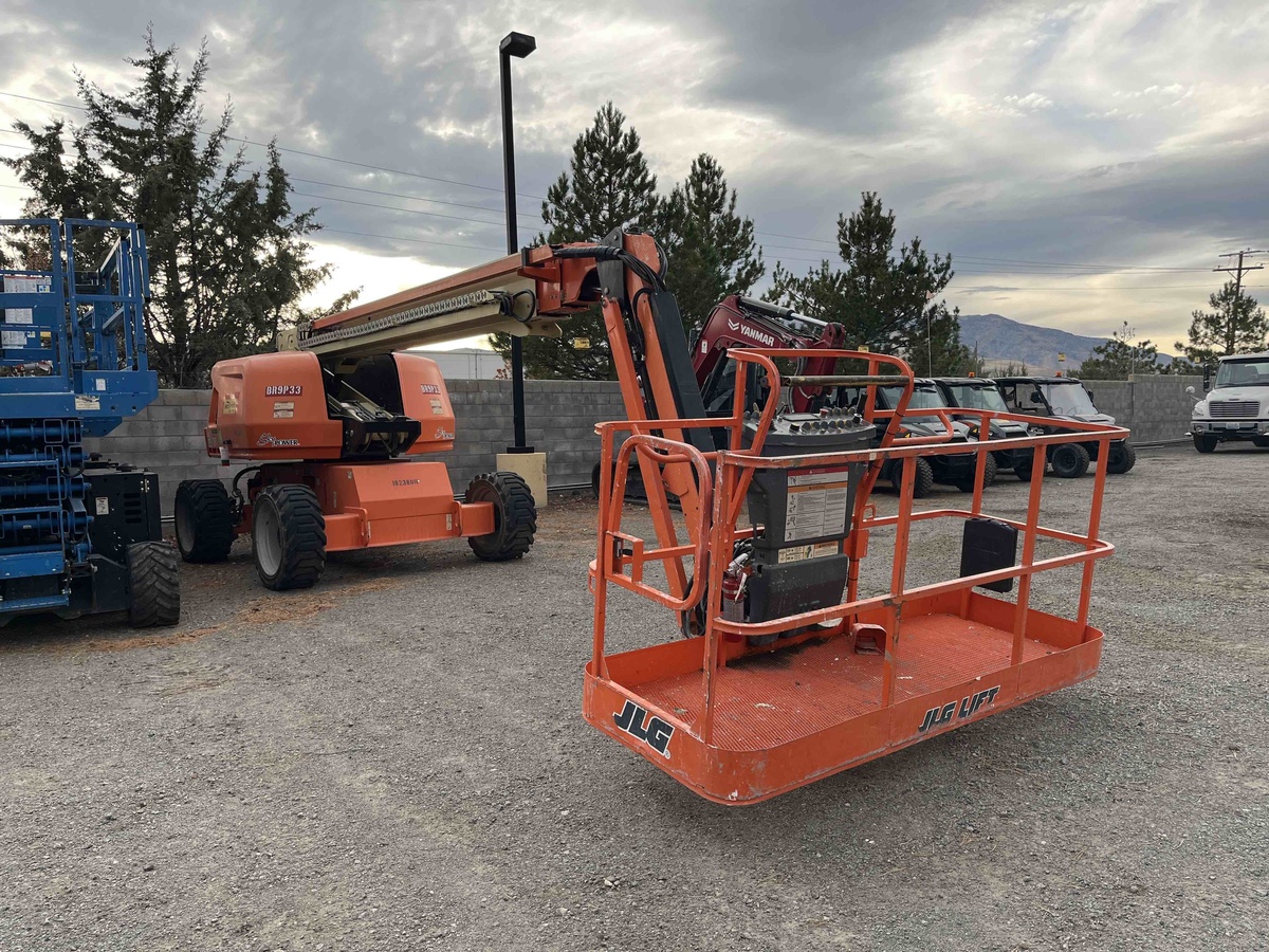 2018 JLG 660SJ-3